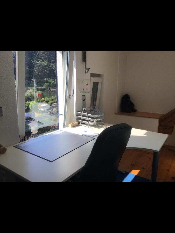 Doppelzimmer Dachgeschoss, Schnelles Wlan, Arbeitsplatz Und Garten Winningen Extérieur photo